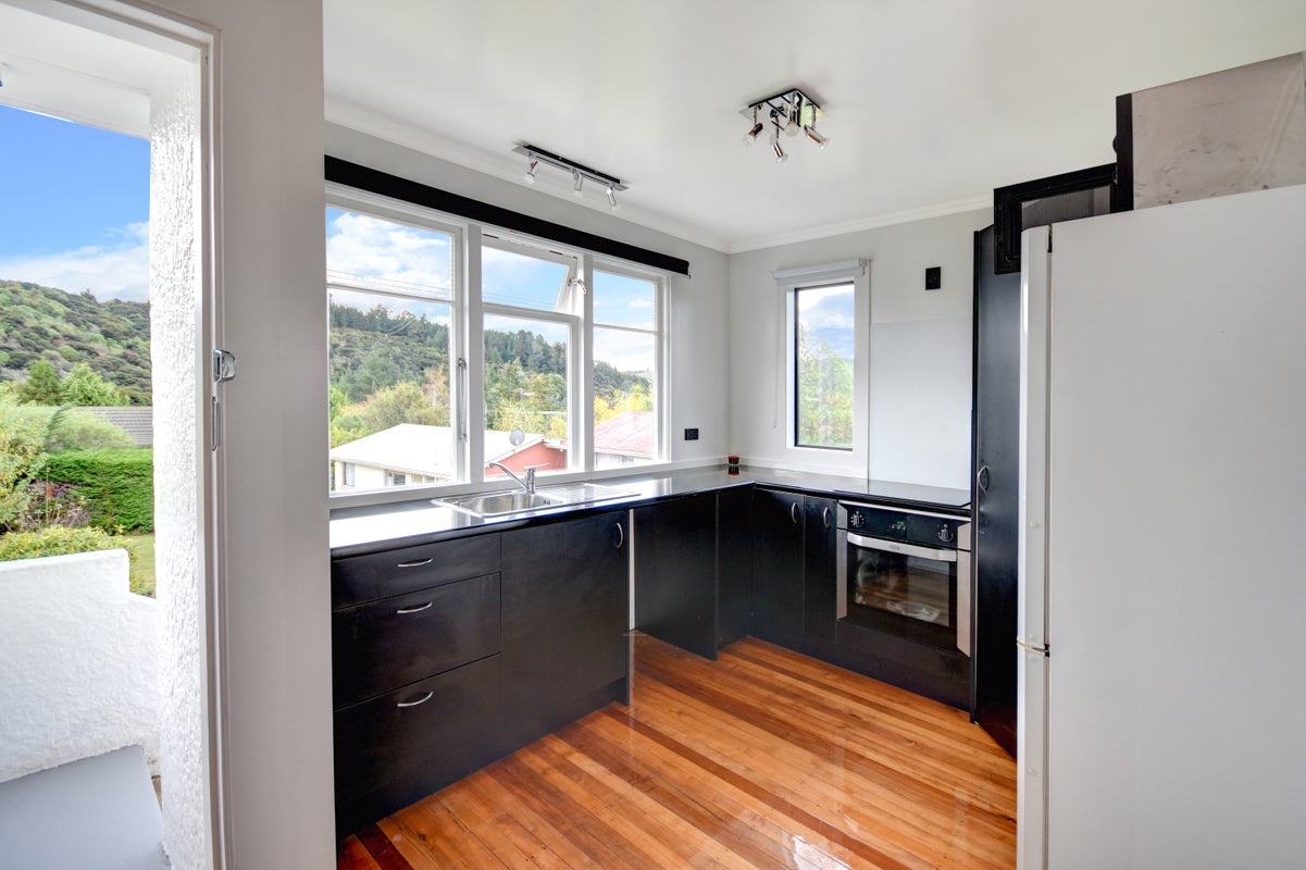 55 Martin Road, Fairfield, Dunedin - Carousel 2