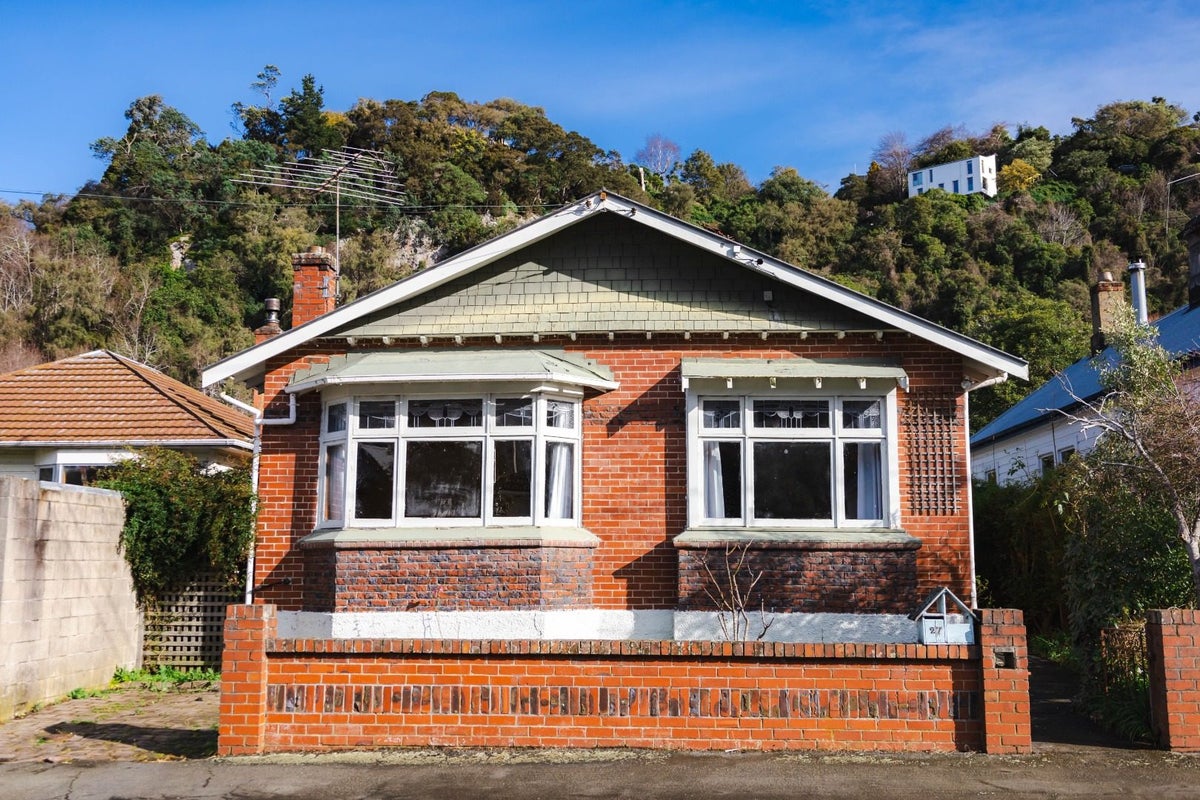 27 Woodhaugh Street, Woodhaugh, Dunedin - Carousel 1