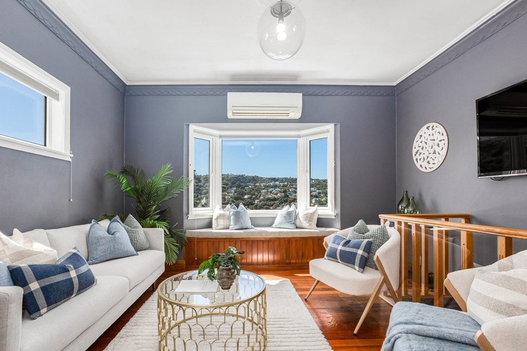 112 Eden Street, Island Bay, Wellington - Carousel 1