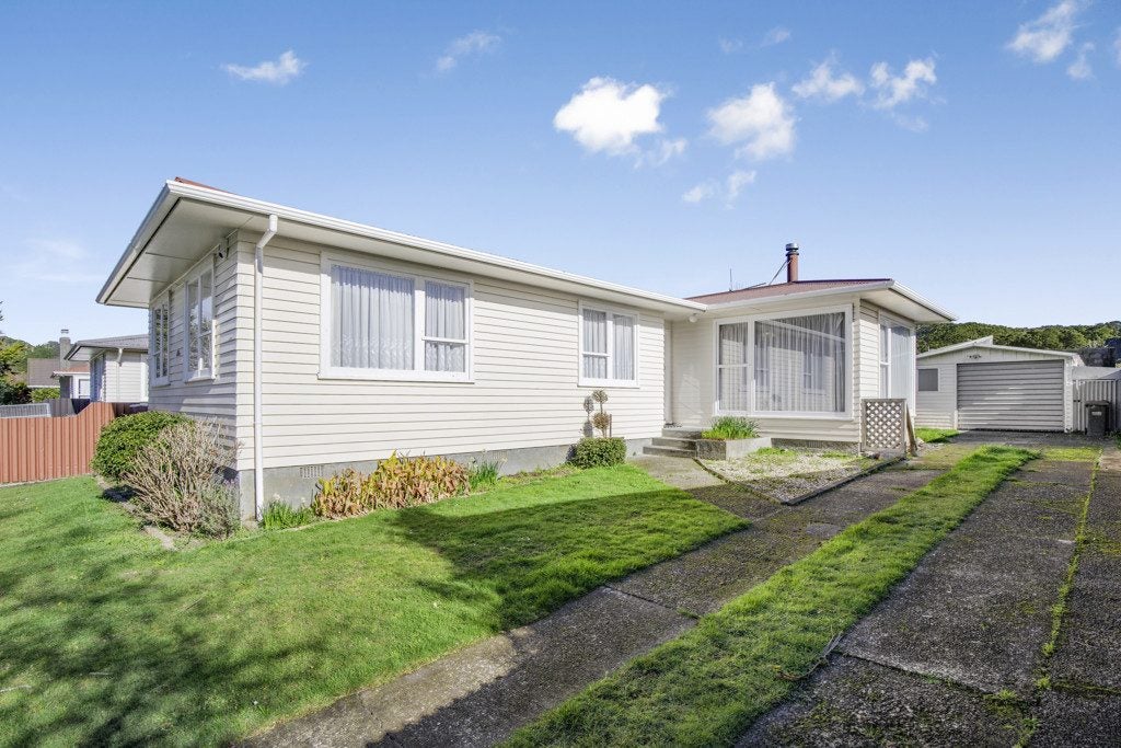 55 Meremere Street, Wainuiomata, Lower Hutt - Carousel 1