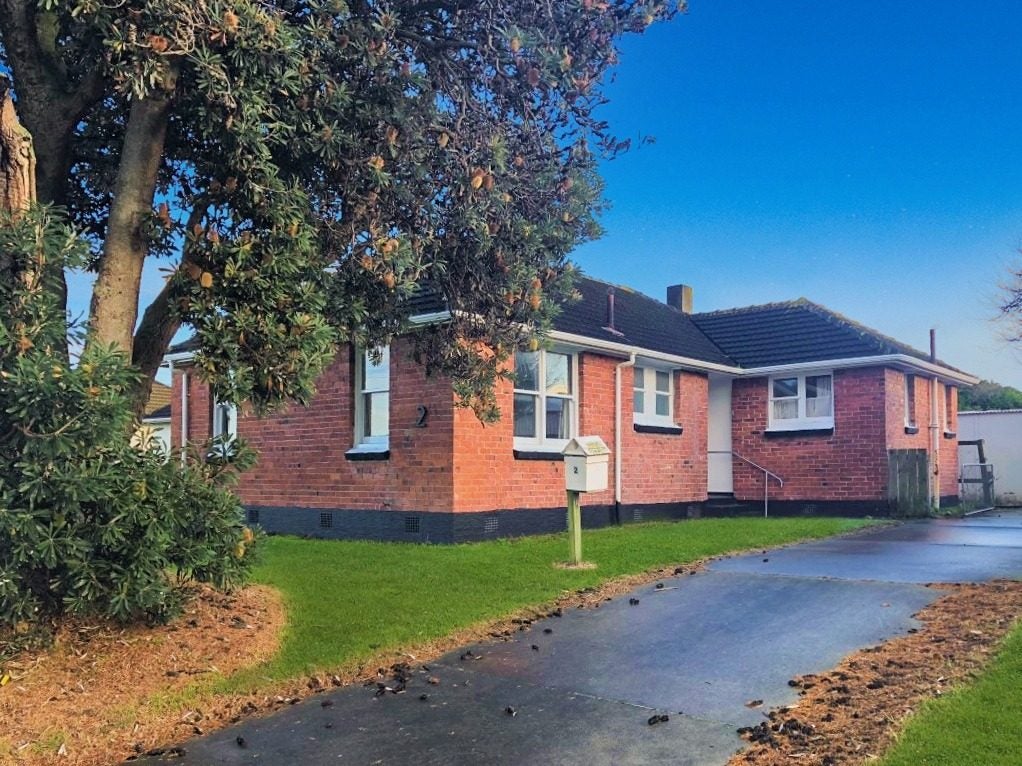 2 Akatea Street, Gonville, Whanganui - Carousel 1