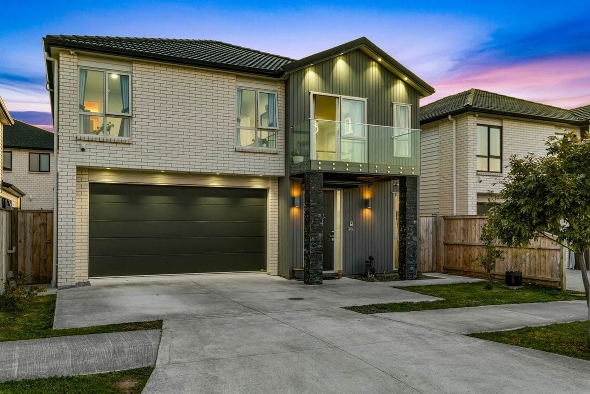 68 Castlebane Drive, Flat Bush, Auckland - Carousel 1