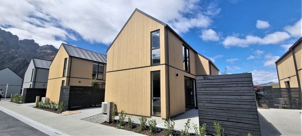 10 Boulder Lane, Jacks Point, Queenstown - Carousel 1