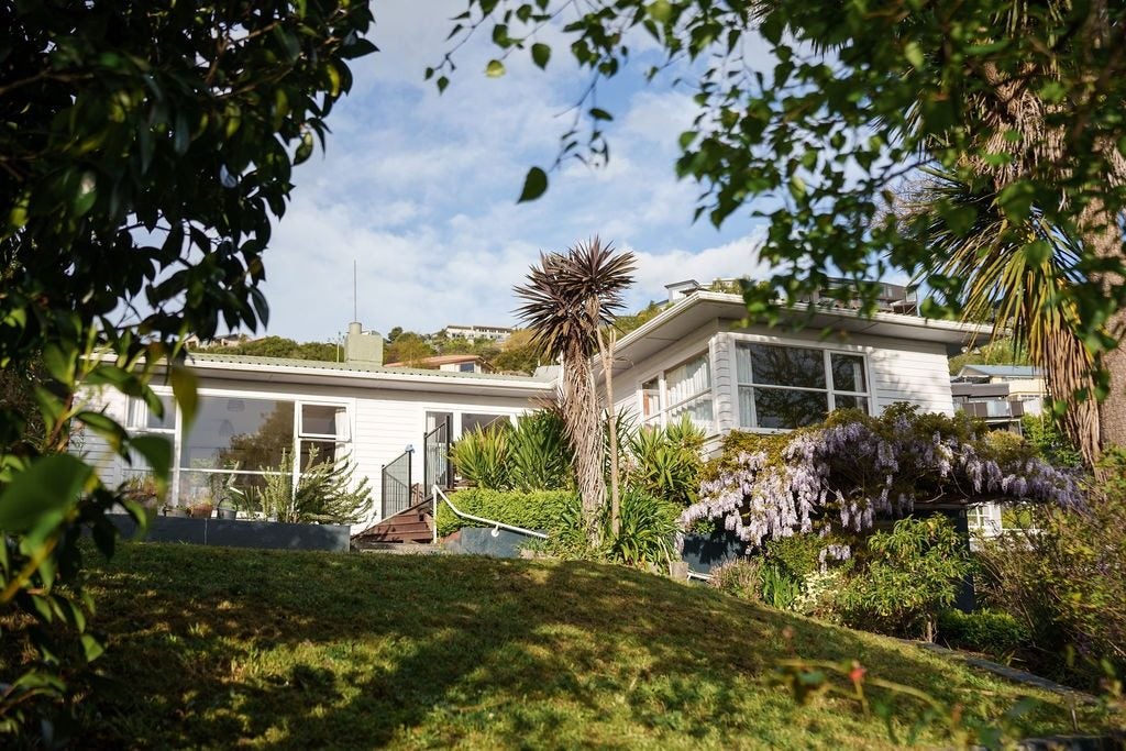 25 Maire Street, Tahunanui, Nelson - Carousel 1