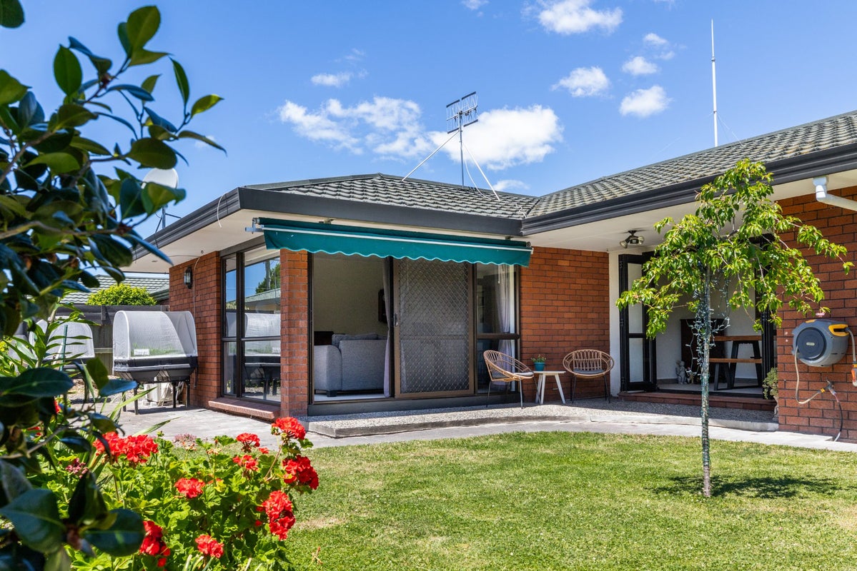 82B Church Road, Taradale, Napier - Carousel 1