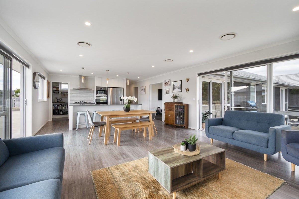 11 Landon Way, Maewa, Feilding - Carousel 2