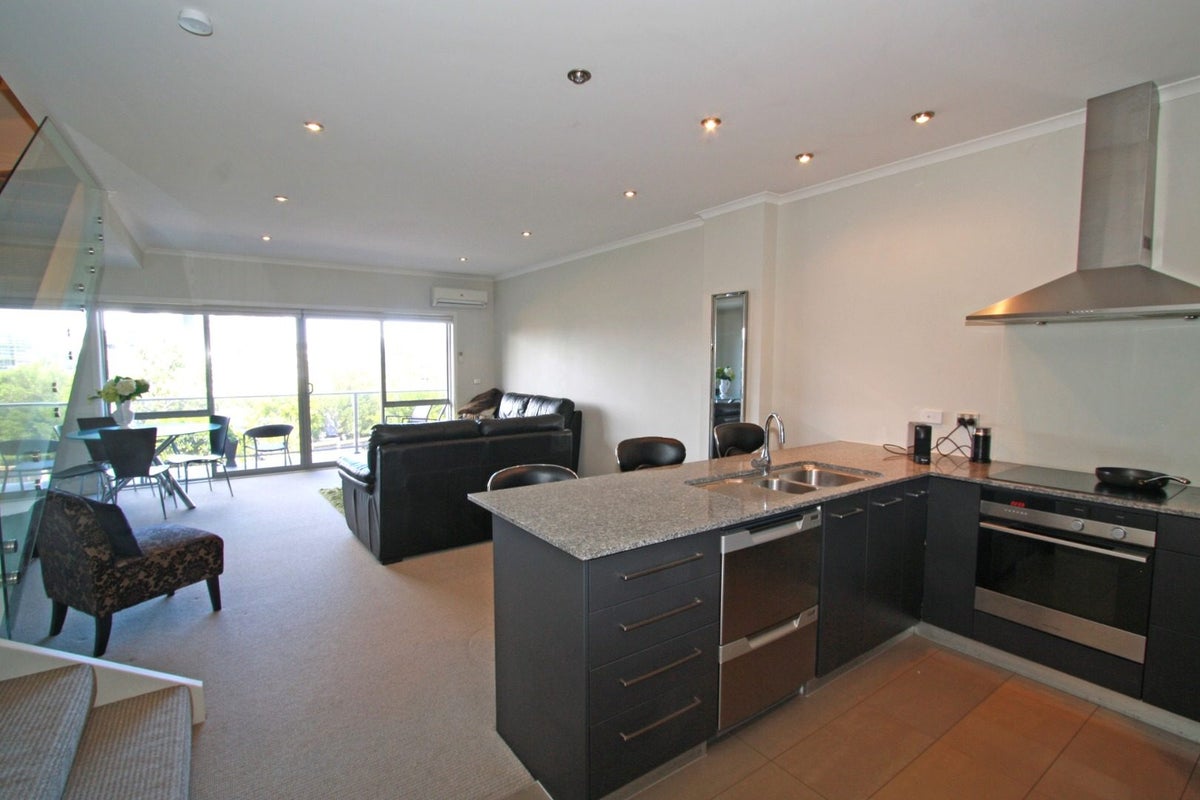 3/16 Ronald Street, Strandon, New Plymouth - Carousel 2
