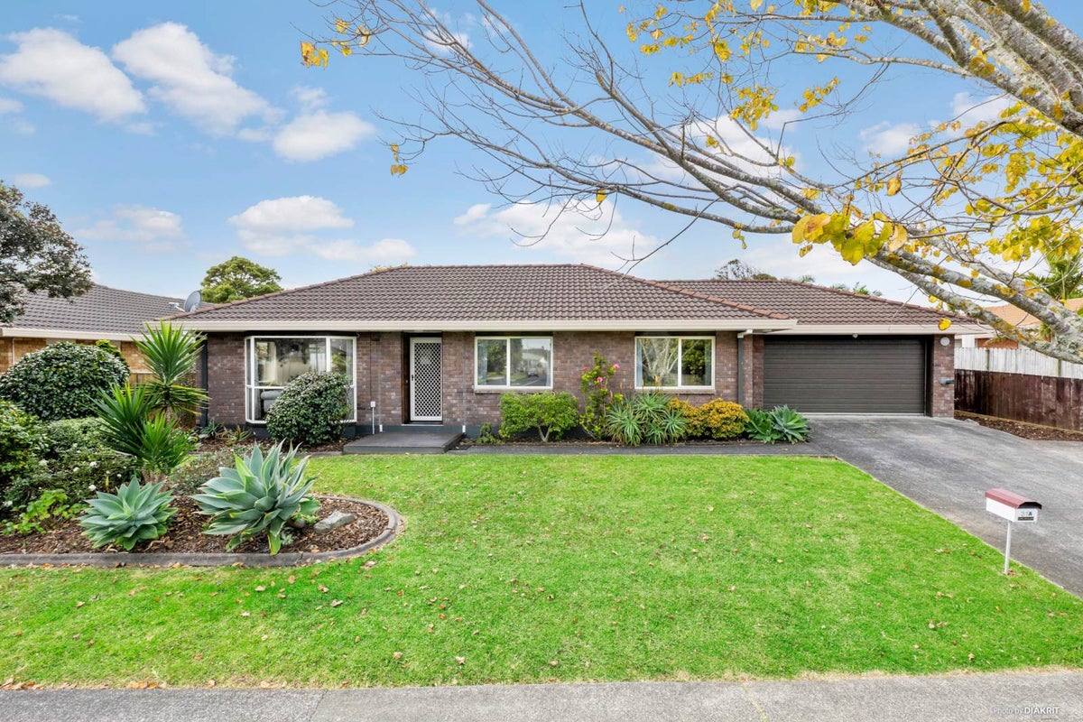 1/31 Kilimanjaro Drive, Northpark, Auckland - Carousel 1