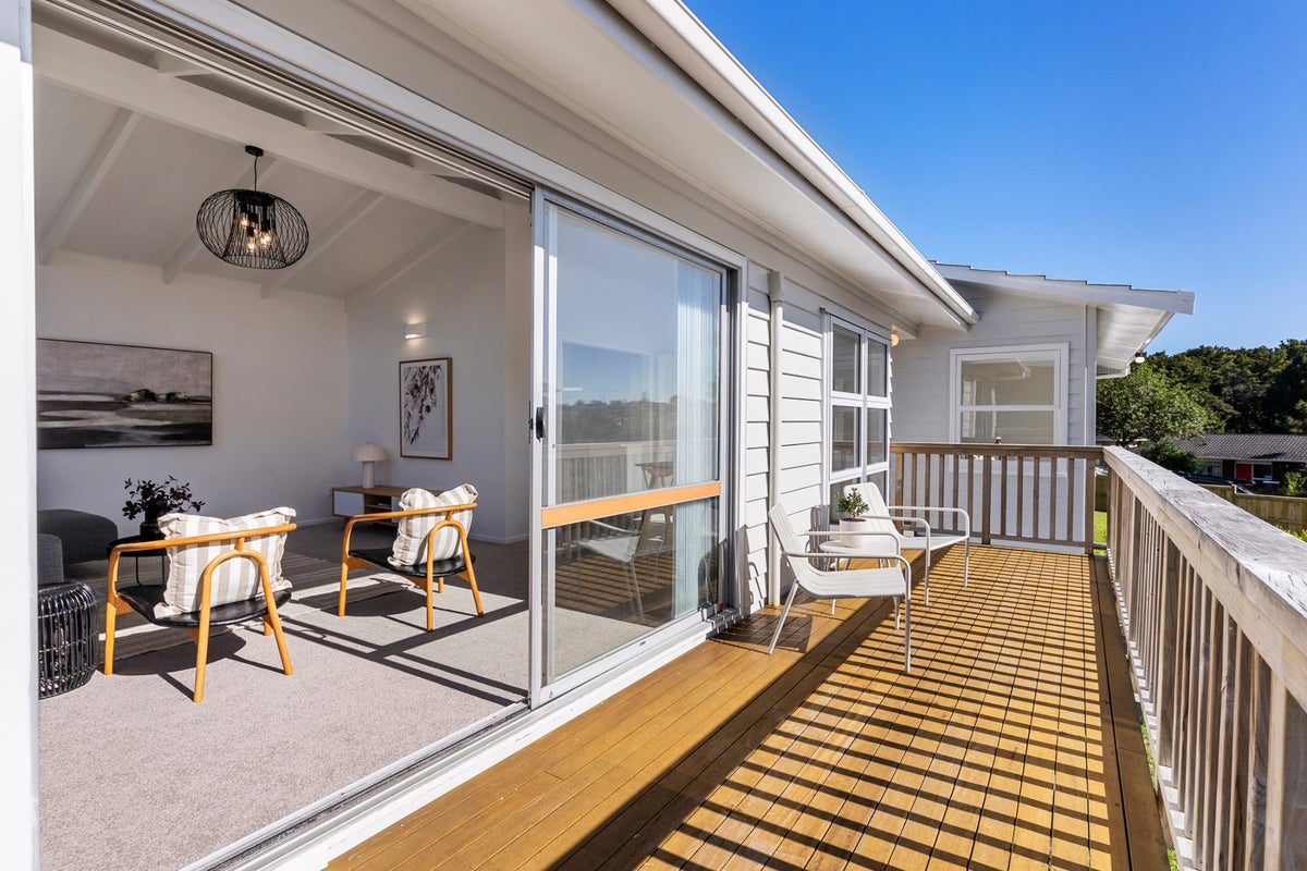 98 Eban Avenue, Hillcrest, Auckland - Carousel 2