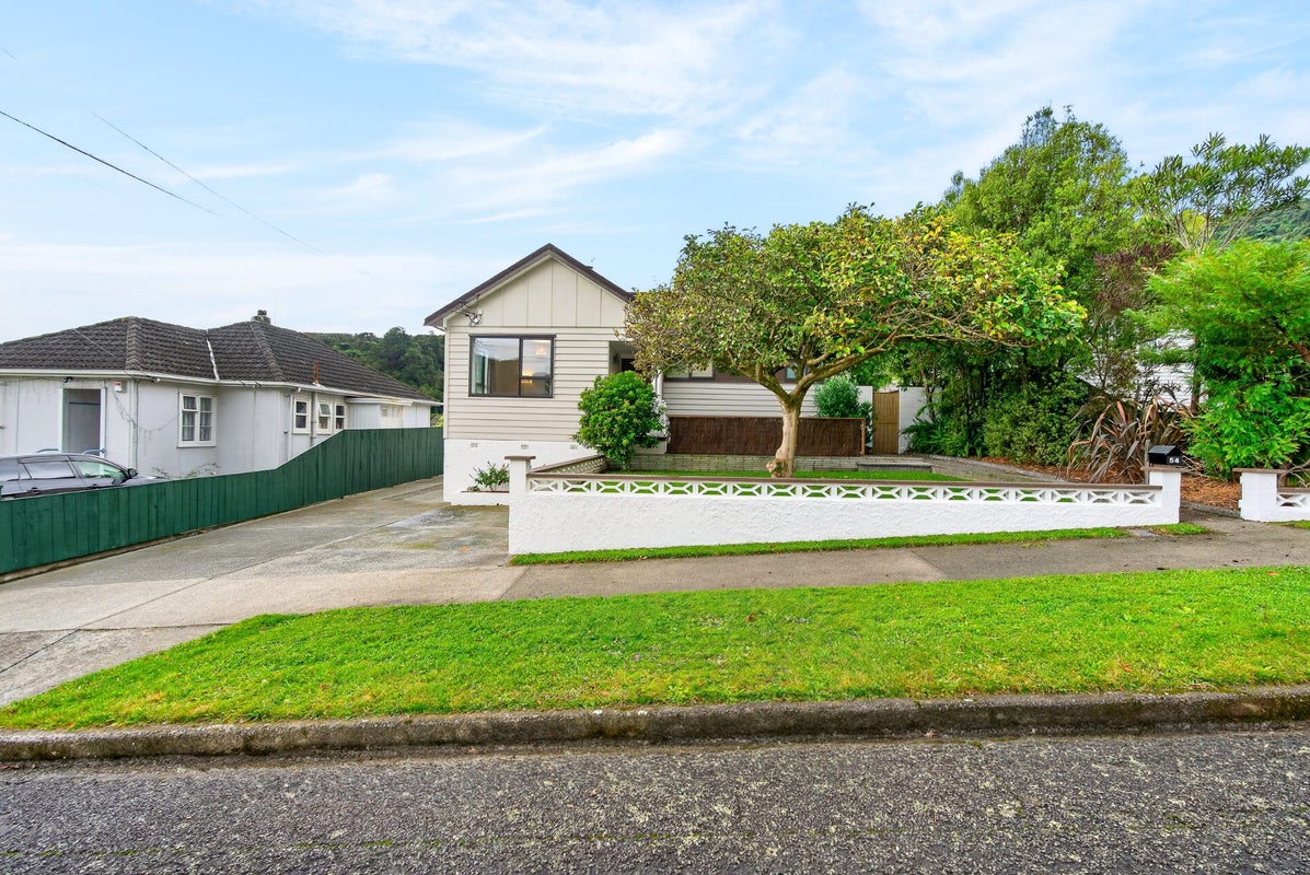 54 Wilkie Crescent, Naenae, Lower Hutt - Carousel 2