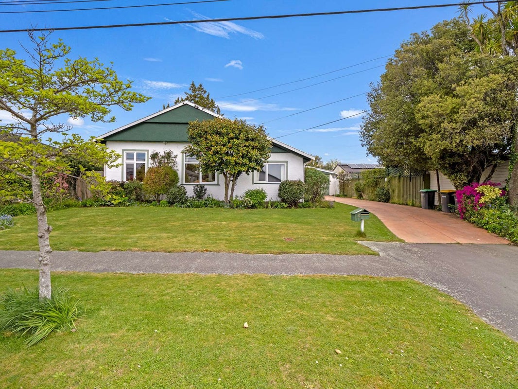 15 Cleveland Street, Edgeware, Christchurch - Carousel 1
