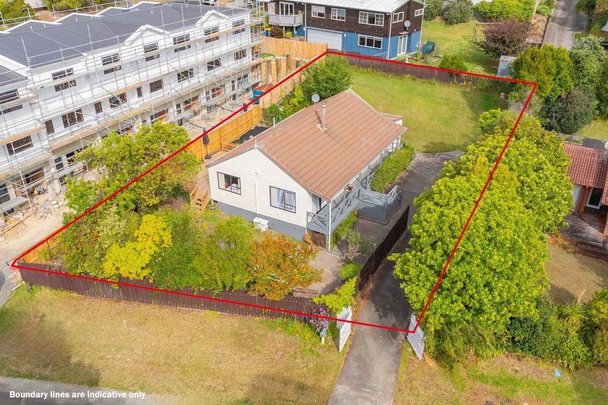 88 Stredwick Drive, Torbay, Auckland - Carousel 1
