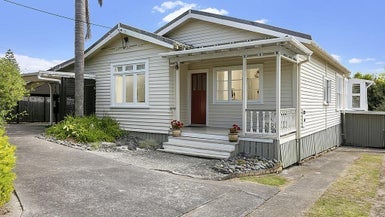 57 Woodglen Road, Glen Eden, Auckland - Carousel 1