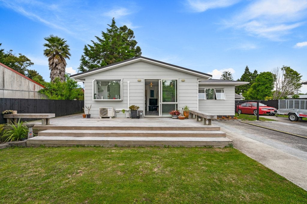 9B Woodvale Road, Glen Eden, Auckland - Carousel 2