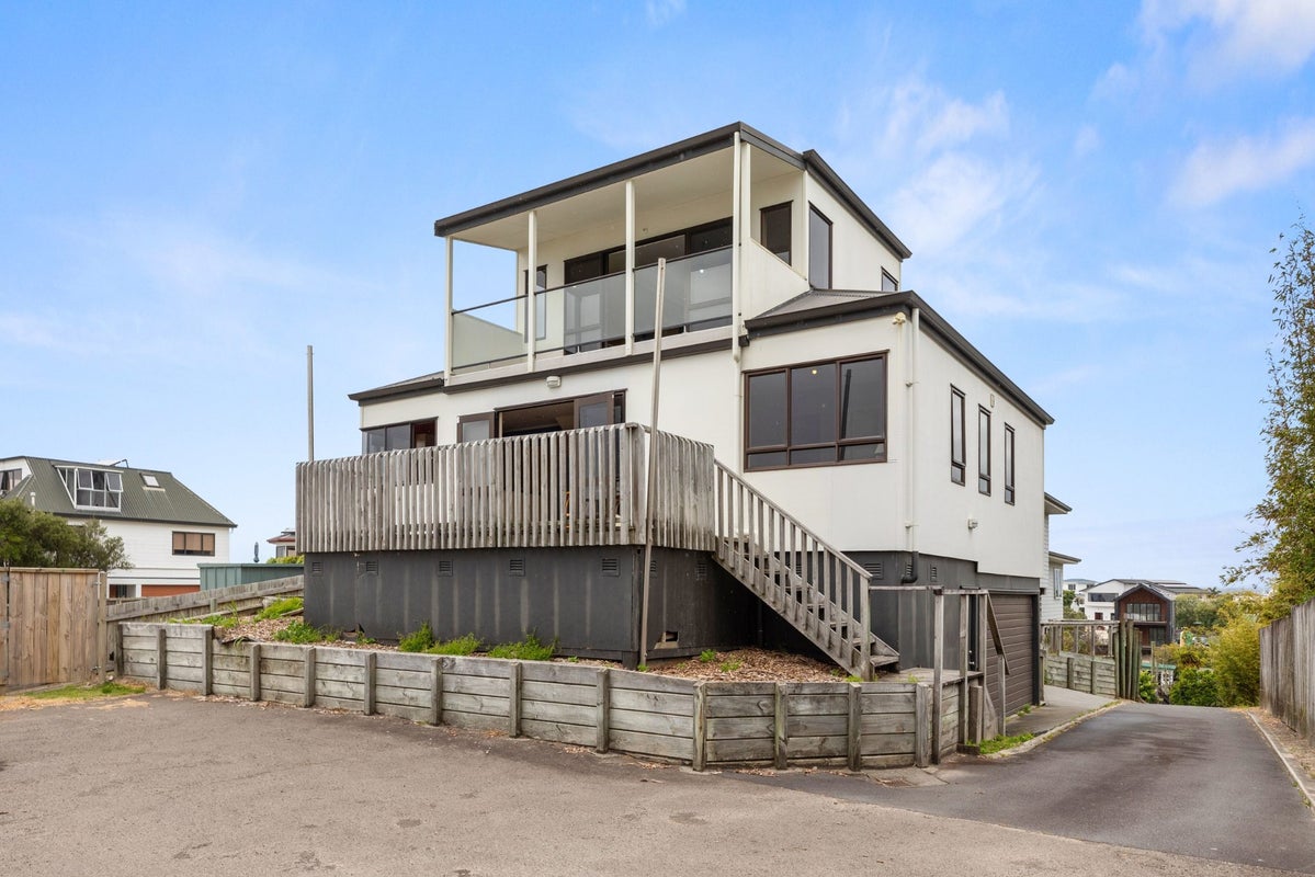 1337C Papamoa Beach Road, Papamoa Beach, Papamoa - Carousel 1