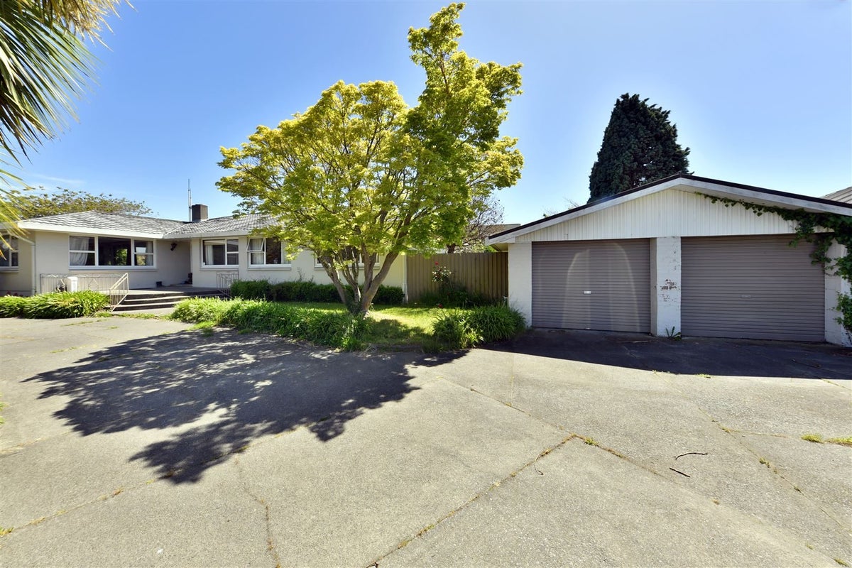 4 Talltree Avenue, Avonhead, Christchurch - Carousel 2