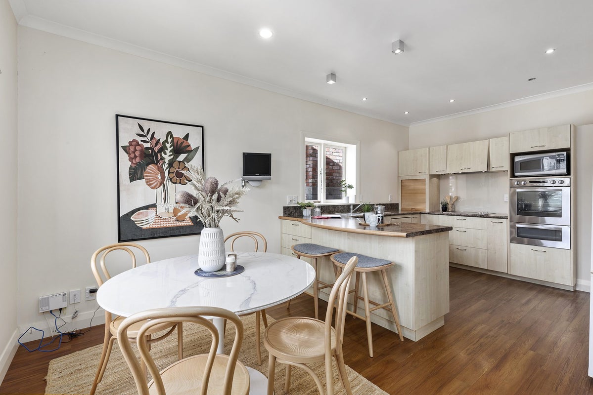 4 Te Reinga View, Tawa, Wellington - Carousel 25