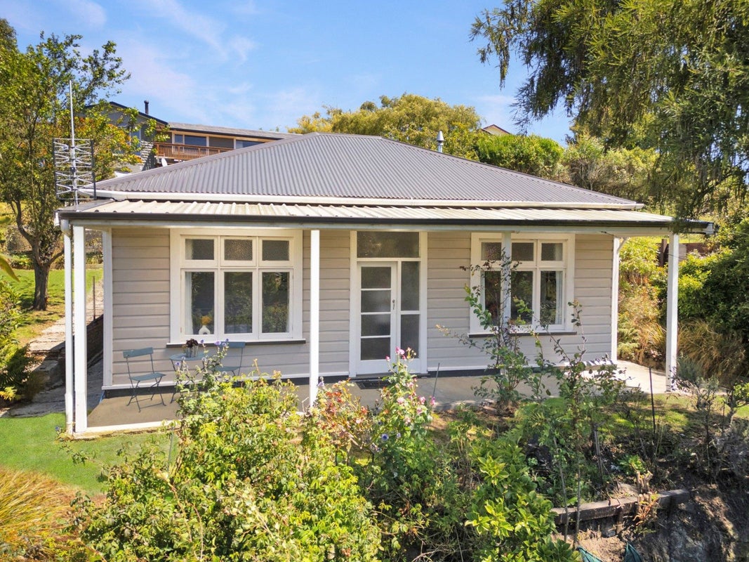 34 Main South Road, Concord, Dunedin - Carousel 1