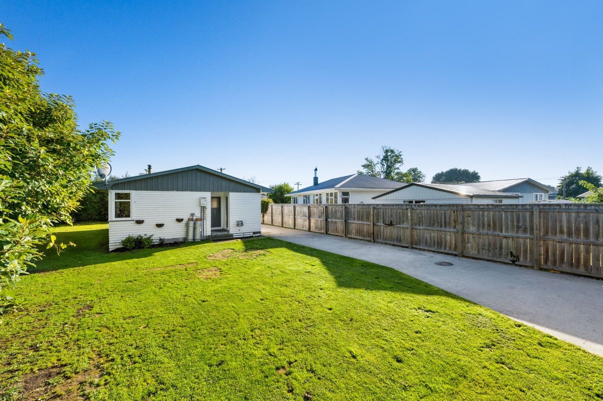 37 Henderson Street, Riversdale, Blenheim - Carousel 2