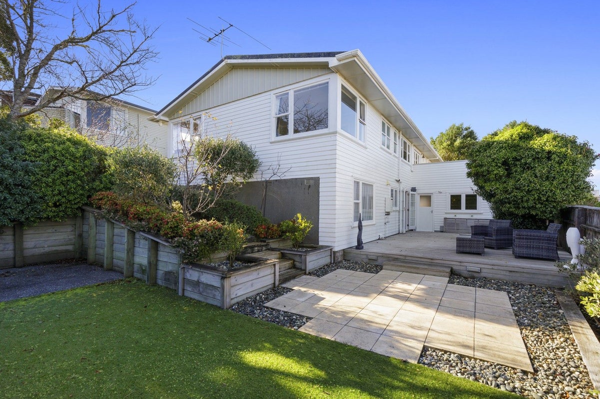 31 Kandy Crescent, Ngaio, Wellington - Carousel 1