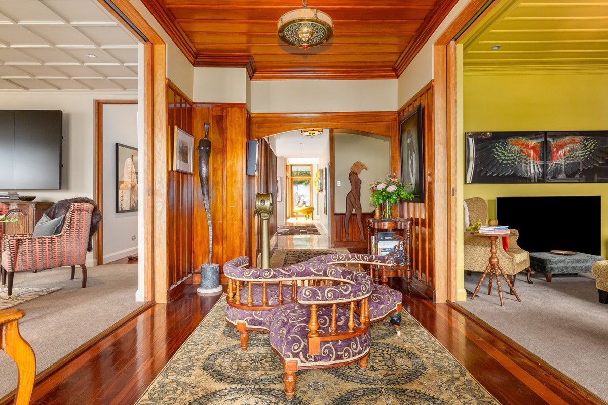 111 Brougham Street, Mount Victoria, Wellington - Carousel 2