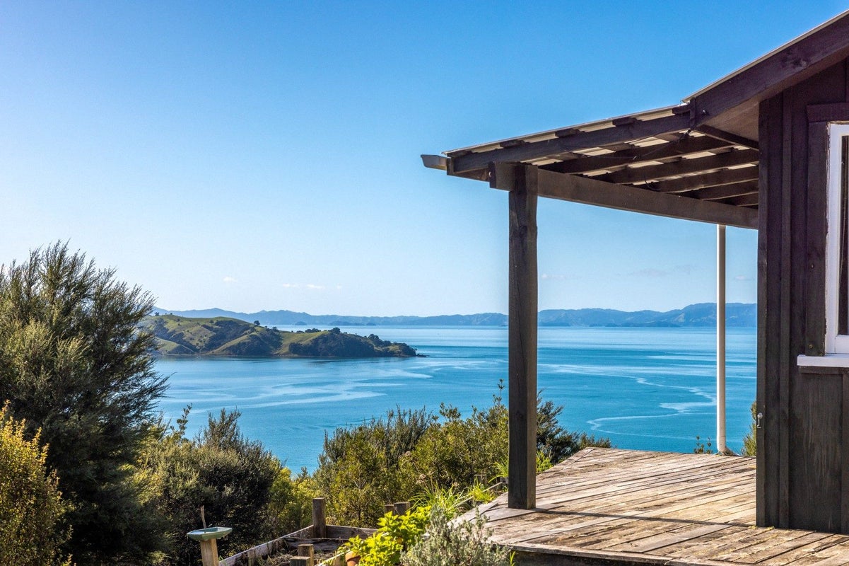 522 Cowes Bay Road, WAIHEKE ISLAND, WAIHEKE ISLAND - Carousel 1