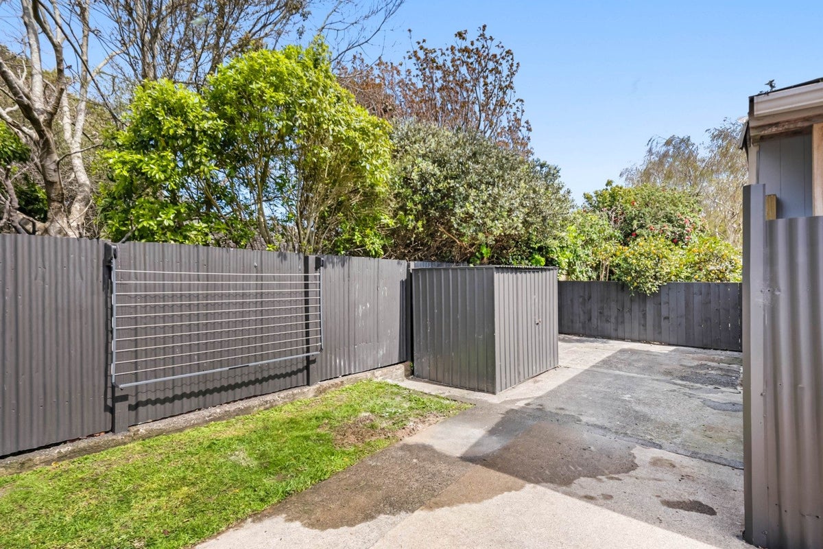 1/16 Watkins Grove, Taita, Lower Hutt - Carousel 15
