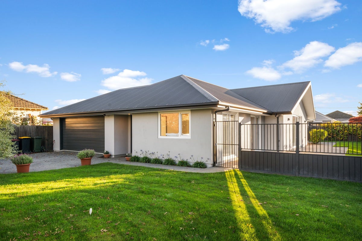17 Slater Street, Richmond, Christchurch - Carousel 1