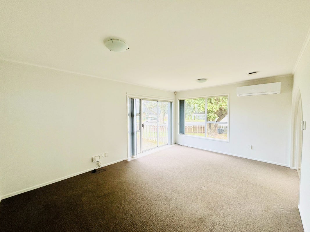 272 Bucklands Beach Road, Bucklands Beach, Auckland - Carousel 2