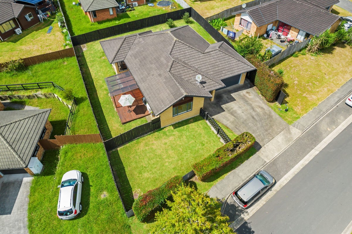 28 Cartmel Avenue, Massey, Auckland - Carousel 2