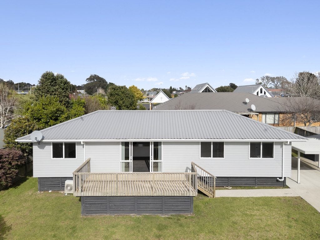 22A Domain Street, Waiuku, Waiuku - Carousel 1