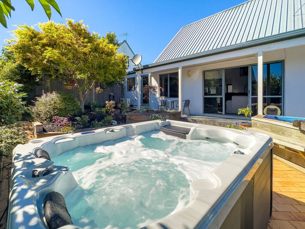 8A Regent Place, Witherlea, Blenheim - Carousel 2