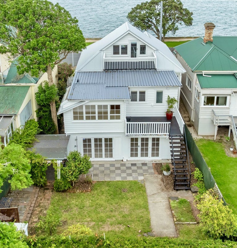 29 Queens Parade, Devonport, Auckland - Carousel 2