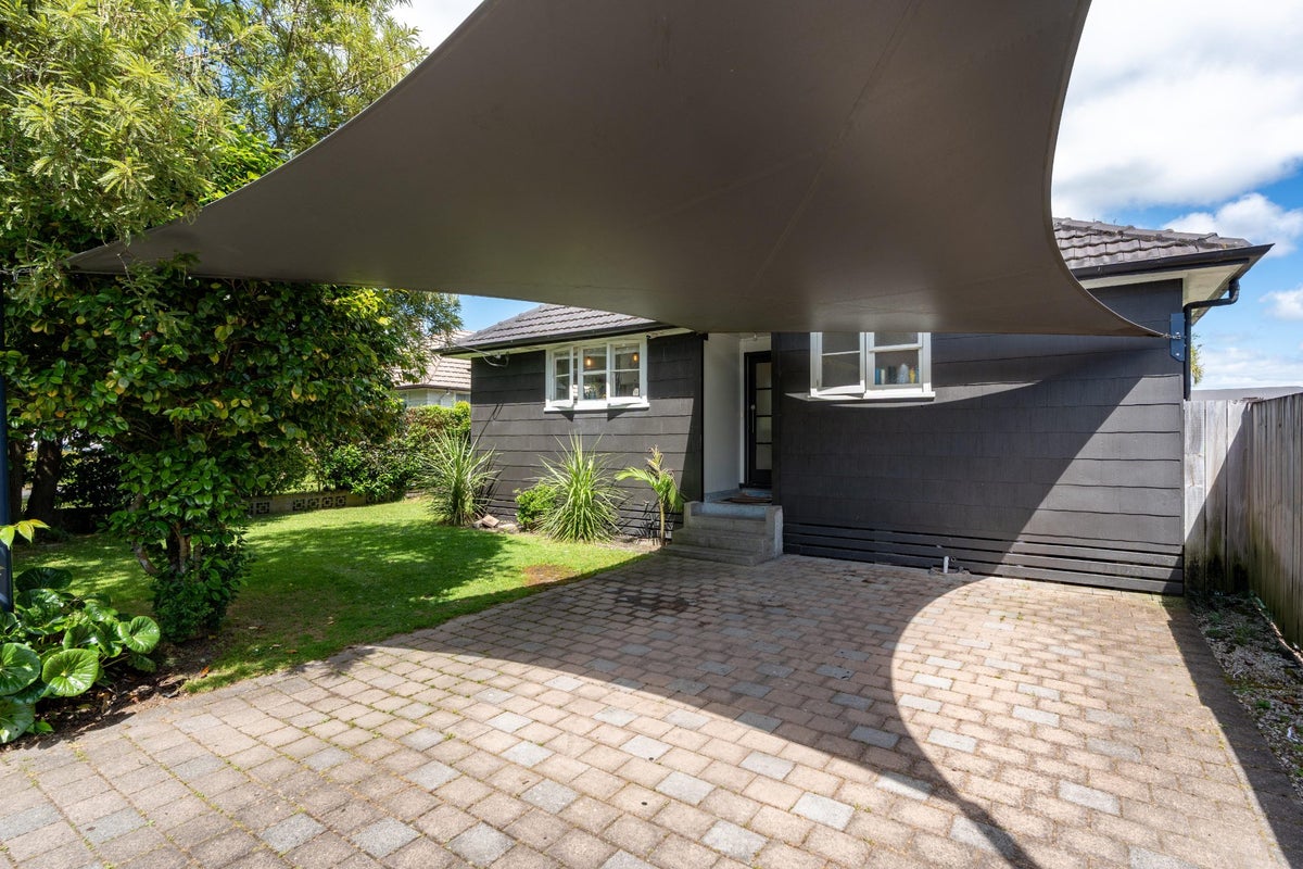 19 Willis Street, Bader, Hamilton - Carousel 14