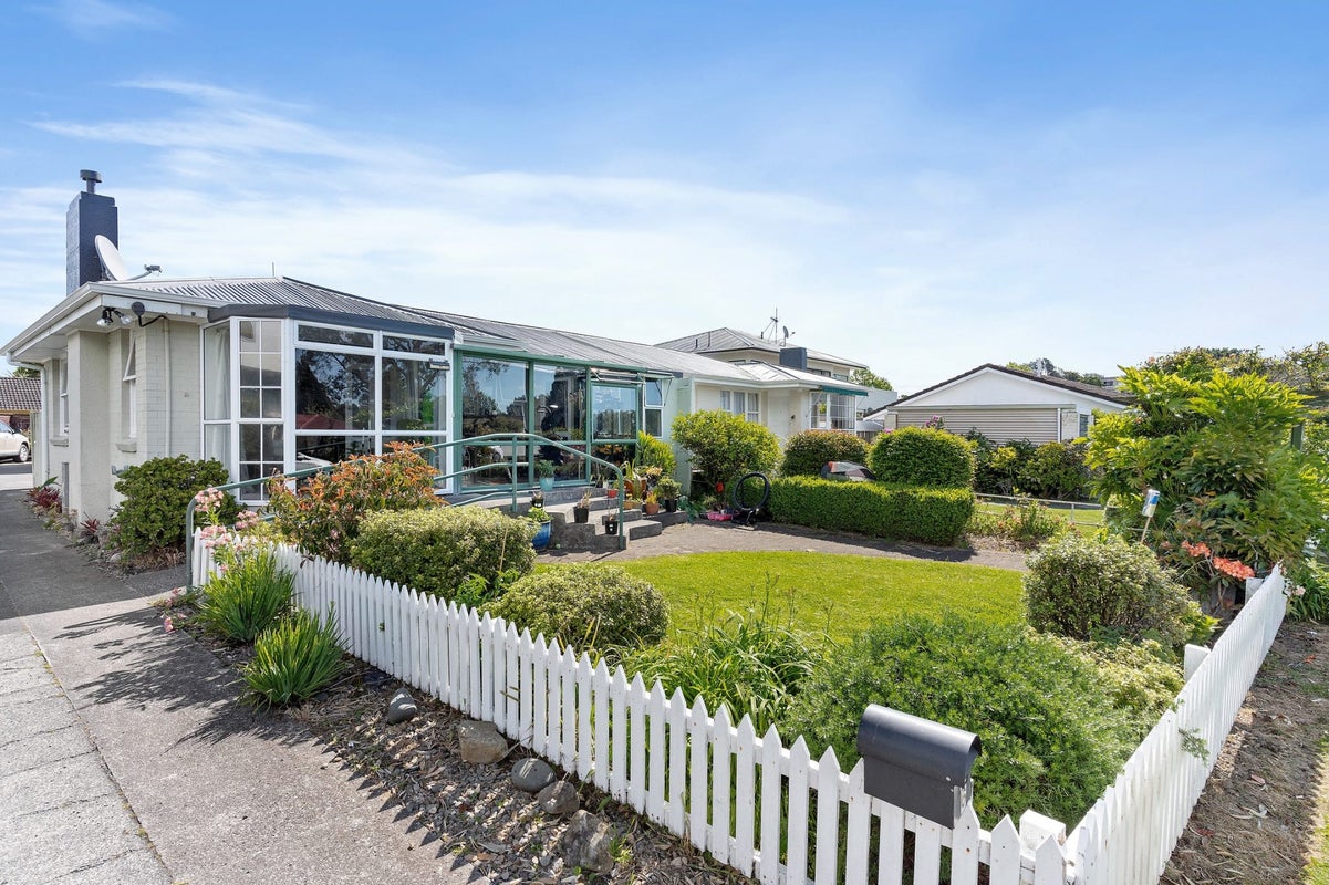 6B Fourteenth Avenue, Tauranga South, Tauranga - Carousel 1