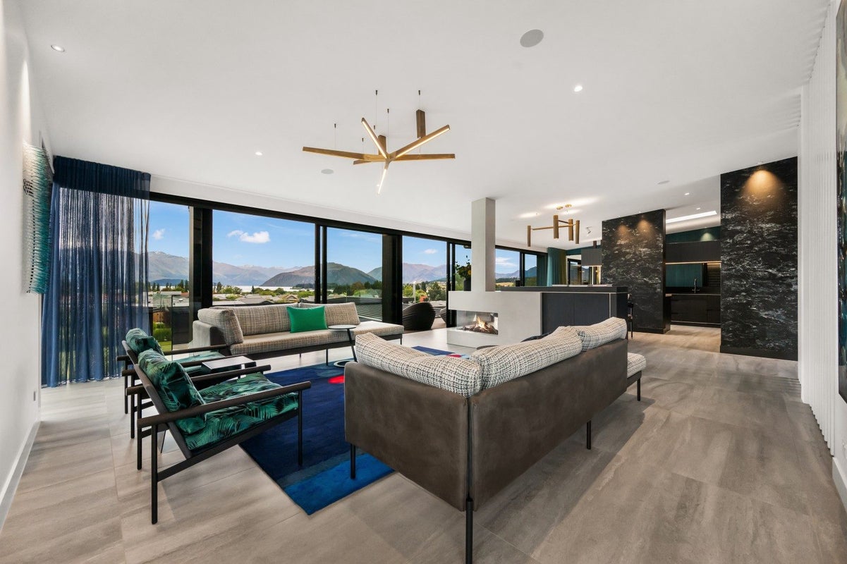 9 Little Alpha Loop, Wanaka, Wanaka - Carousel 2
