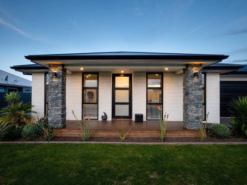 7 Fortis Place, Lytton West, Gisborne - Carousel 2