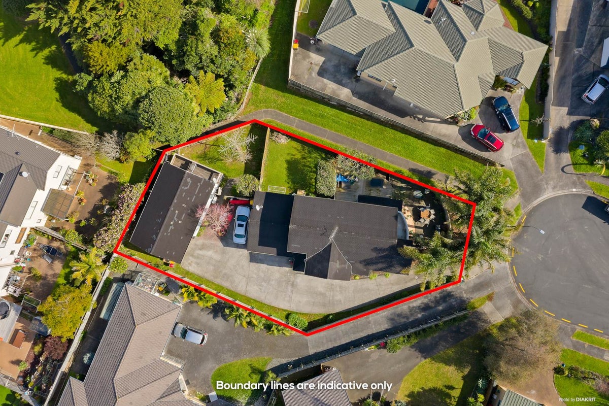 14 Bard Place, Golflands, Auckland - Carousel 2