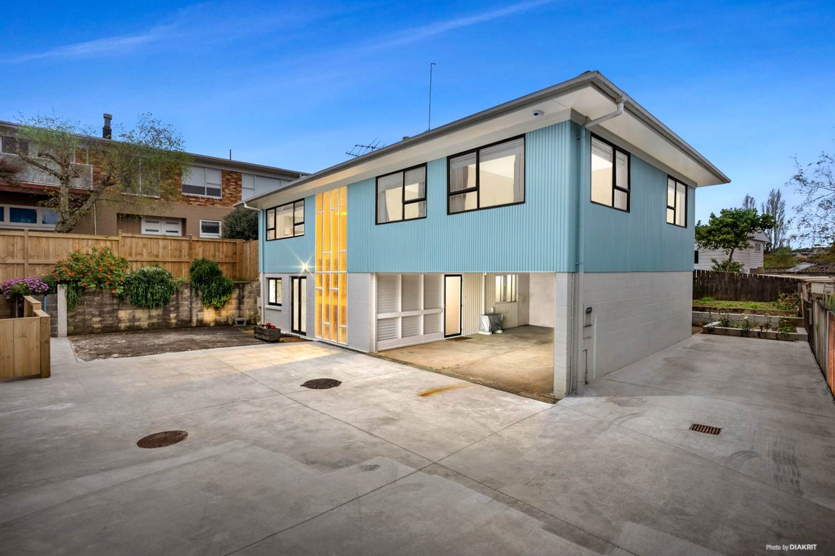 79 Angelo Avenue, Howick, Auckland - Carousel 2