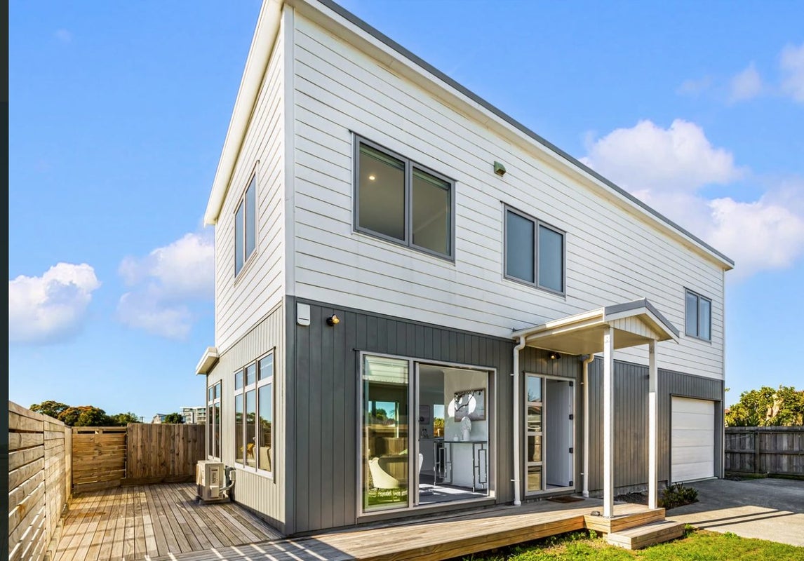 5C Barberry Lane, Te Atatu Peninsula, Auckland - Carousel 2
