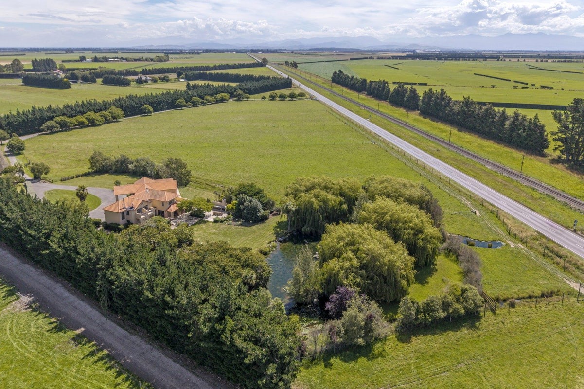 2817 West Coast Road, Darfield - Carousel 34