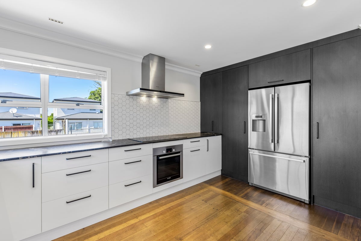 1/44 Elliot Street, Howick, Auckland - Carousel 2