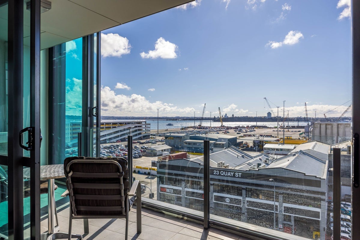 611/4 Dockside Lane, Auckland Central, Auckland - Carousel 2
