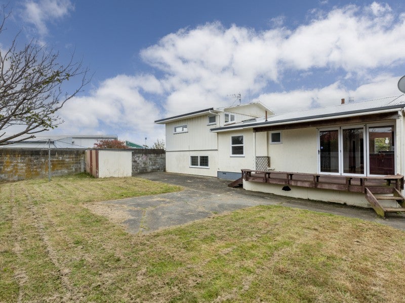 16 Arnold Street, Onekawa, Napier - Carousel 20