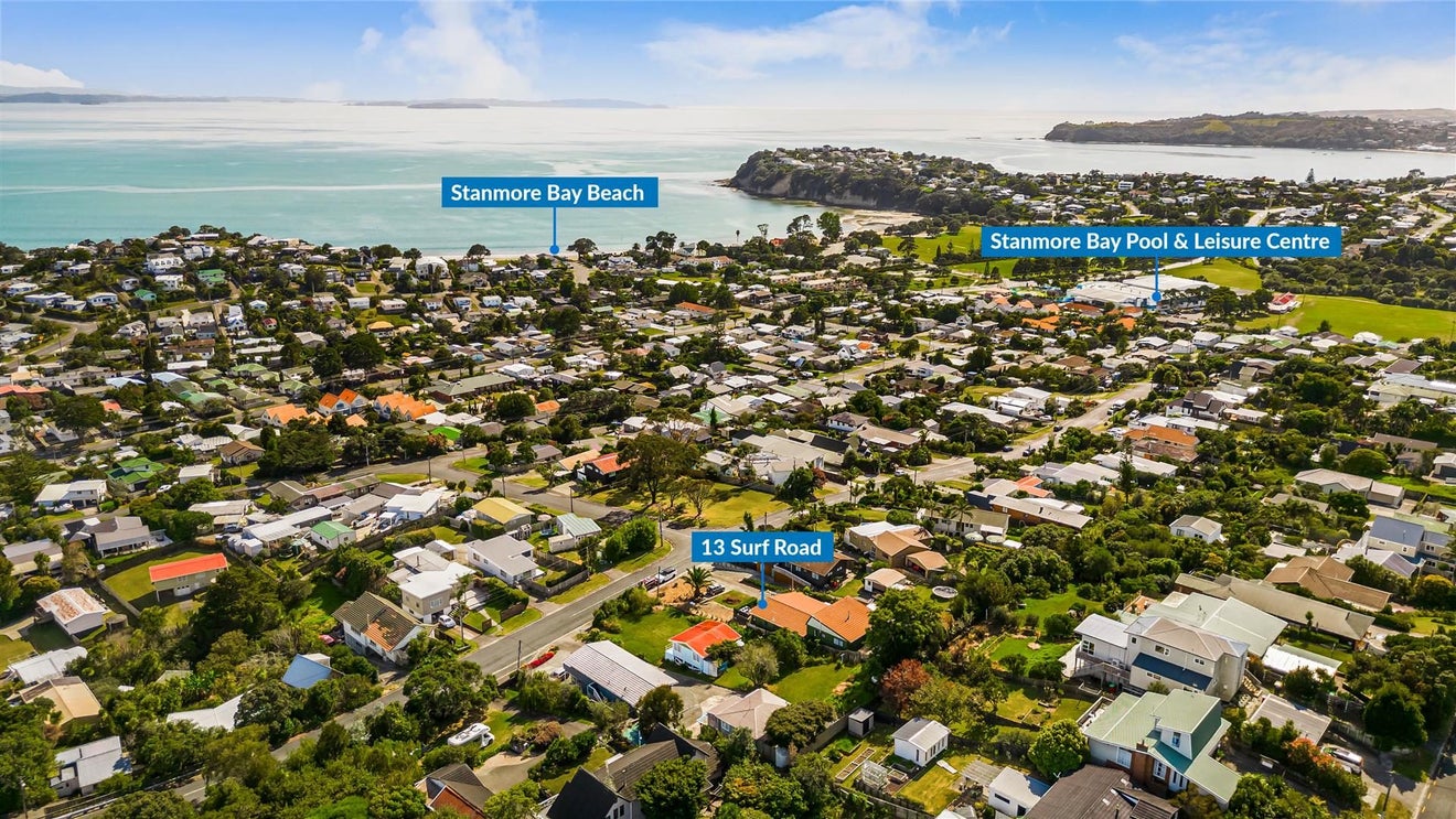13 Surf Road, Stanmore Bay, Whangaparaoa - Carousel 1