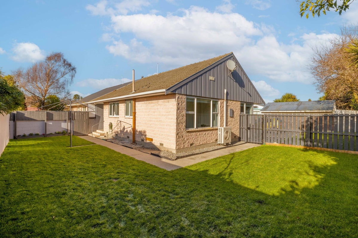 3/329 Breezes Road, Aranui, Christchurch - Carousel 1