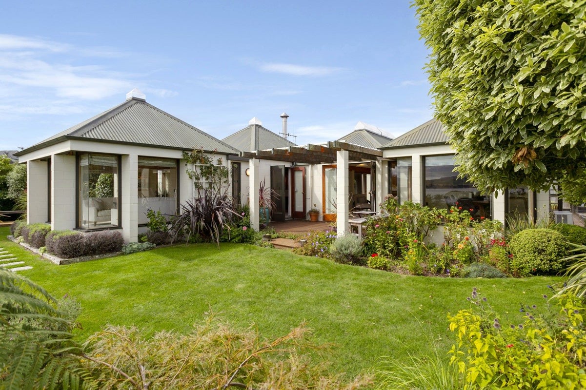 1 Harvey Street, Waipahihi, Taupo - Carousel 30