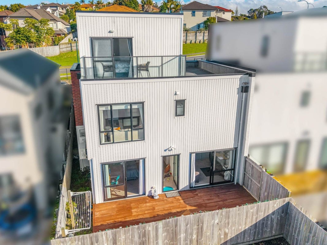 32 Waihou Crescent, Albany Heights, Auckland - Carousel 1