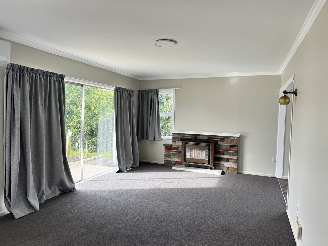 3 Sheridan Street, Silverdale, Hamilton - Carousel 2