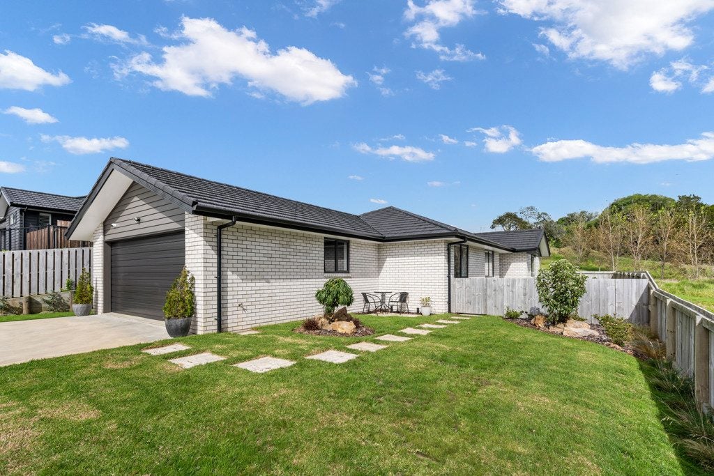 44 Rock Ridge Drive, Kamo, Whangarei - Carousel 2